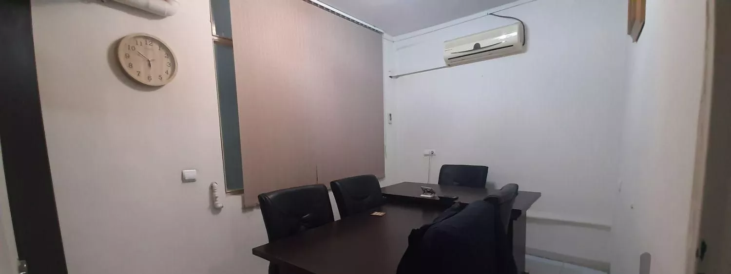 یک اتاق از دفتر مهندسی