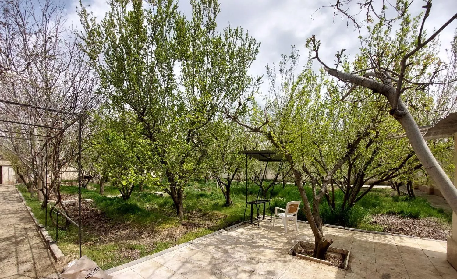 باغ ۱۱۰۰ متری سهیلیه لشگراباد مناسب ساخت و معاوضه