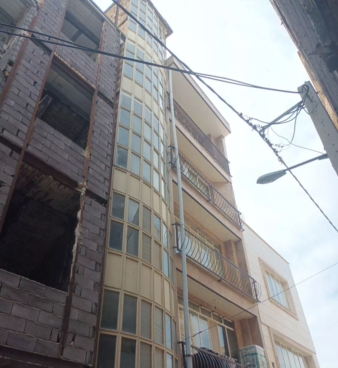 آپارتمان ۷۹ متری میدان جهاد