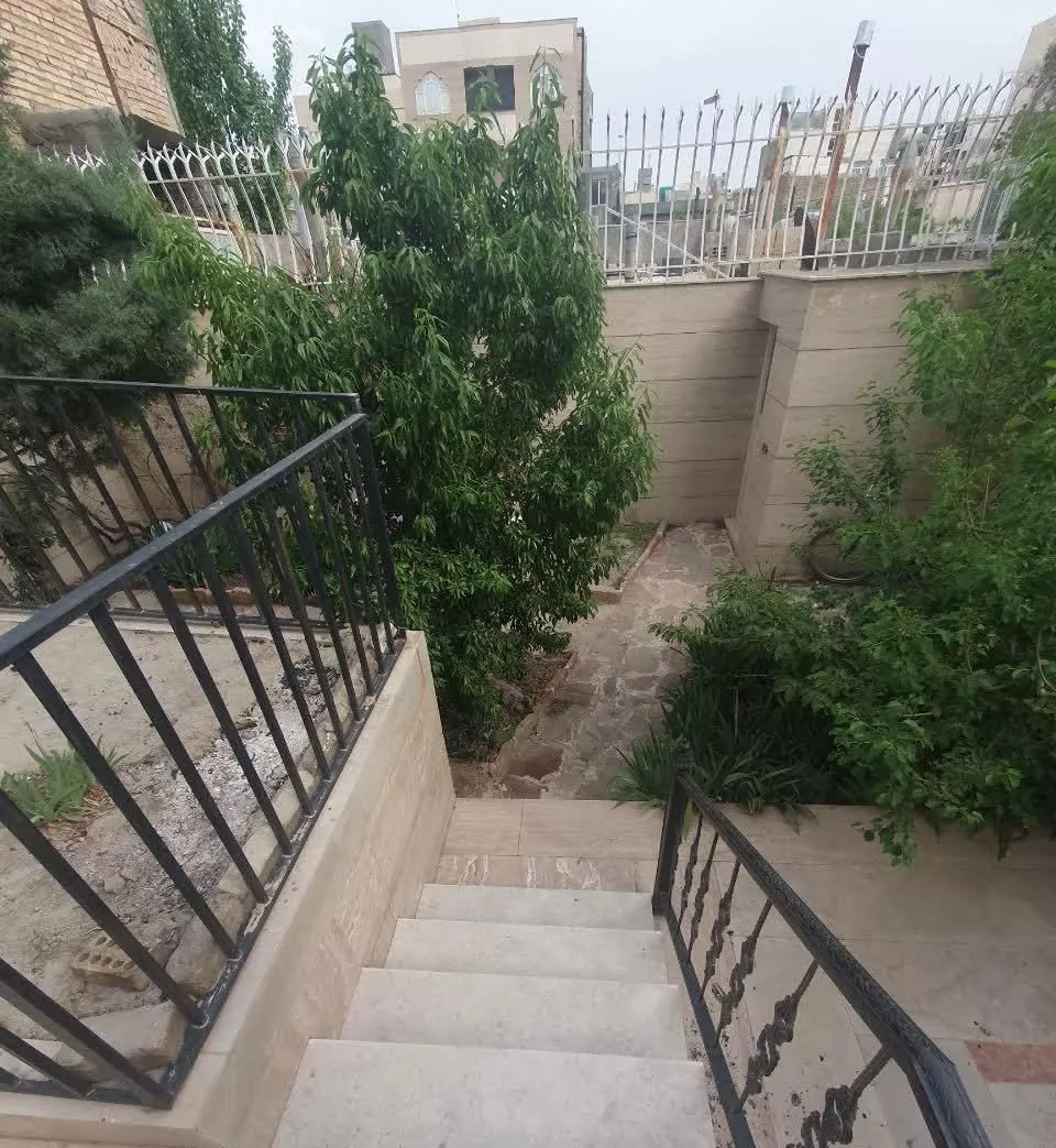 ۲۵۰ متر آپارتمان نوساز حیاط اختصاصی هنرستان هاشمیه