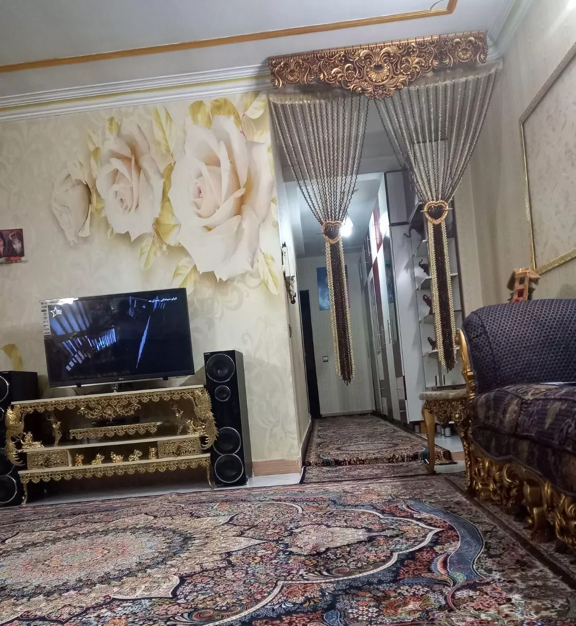 آپارتمان واقع در خیابان  امام  رضا مهرشاد ۴۷
