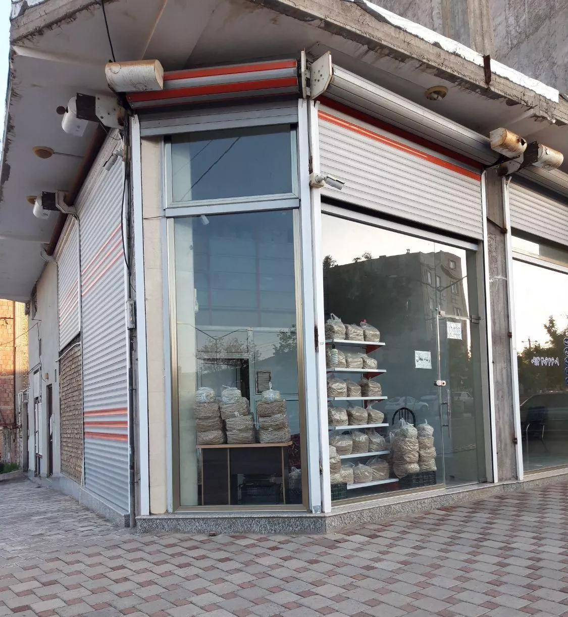 اجاره مغازه نبش برای مطب در خواجه