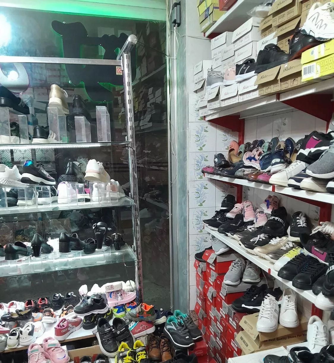 مغازه ۱۴ متری در خیابان خطیب کوی شهید نهالی مقدم