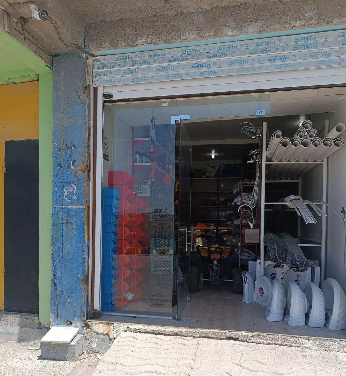 مغازه ۲۵ متر خیابان فاضل جنب پیشخوان دولت