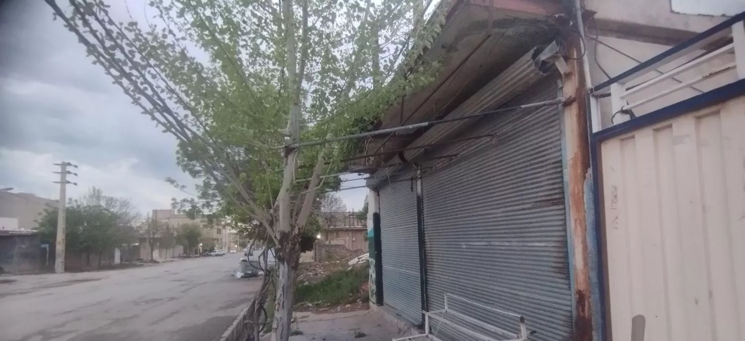دو باب مغازه در خیابان هفت تیر اجاره داده میشود