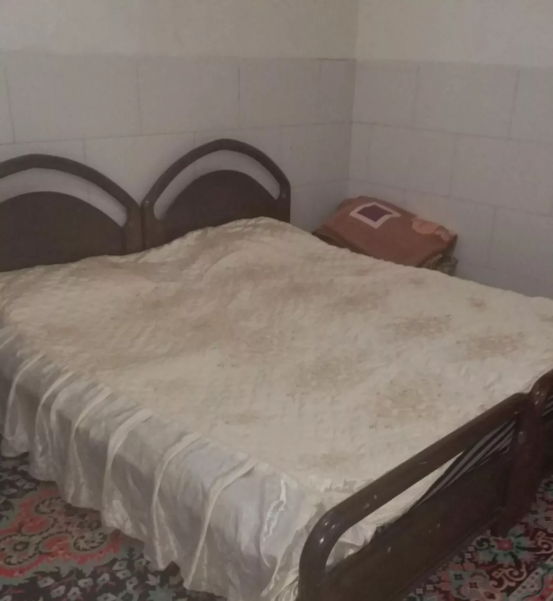 سوئیت نزدیک بیمارستان افشار فرخی مادرسوختگی کارگر