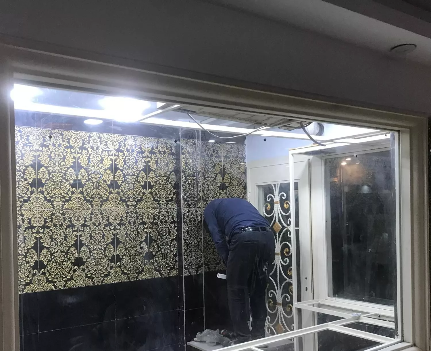 اجاره مغازه۸ متر داخل پاساژ طلا وجواهر شمیران نو