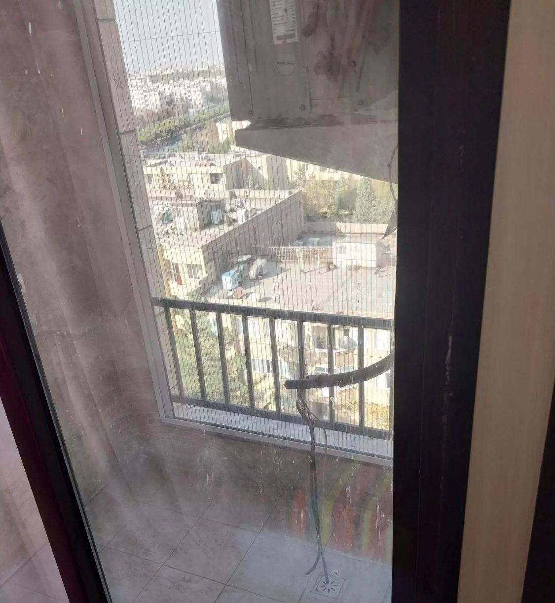 آپارتمان ۸۵ متری اقبال لادن