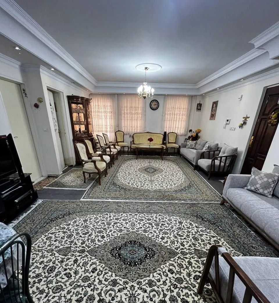 آپارتمان ۹۳ متری.دوخوابه.شهرک شهید باقری
