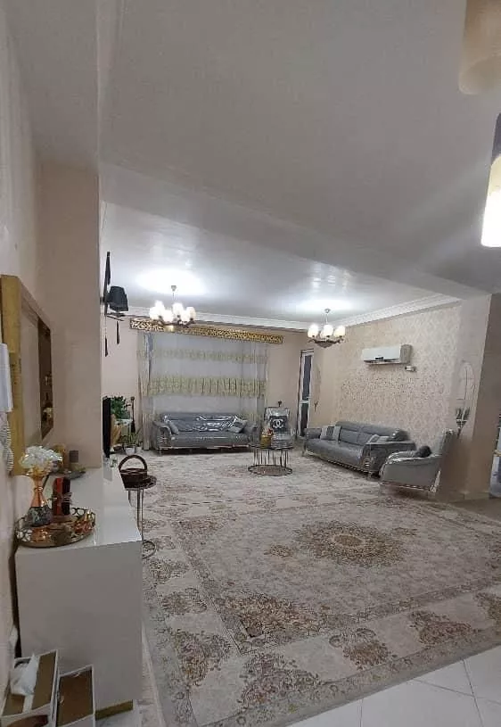 آپارتمان ۱۰۲ متری خیابان خراسانی و کازرونی