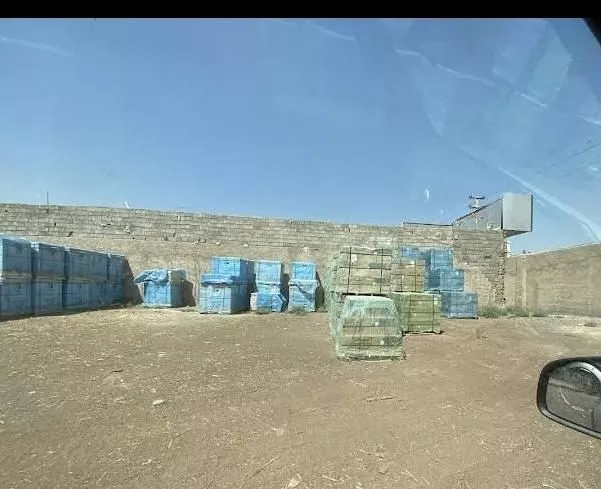 سوله کارگاه انبار دور دیوار خین عرب کشاورز