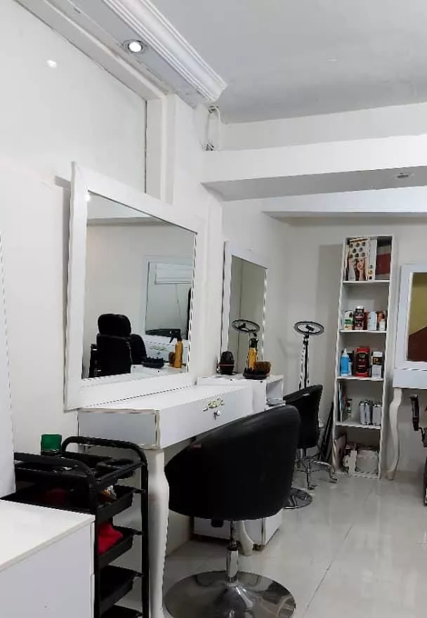 ۳۰ متر آرایشگاه زنانه در تجریش