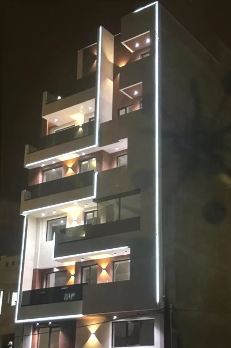 آپارتمان ۱۹۵ متری در بلوار پاسداران نوساز