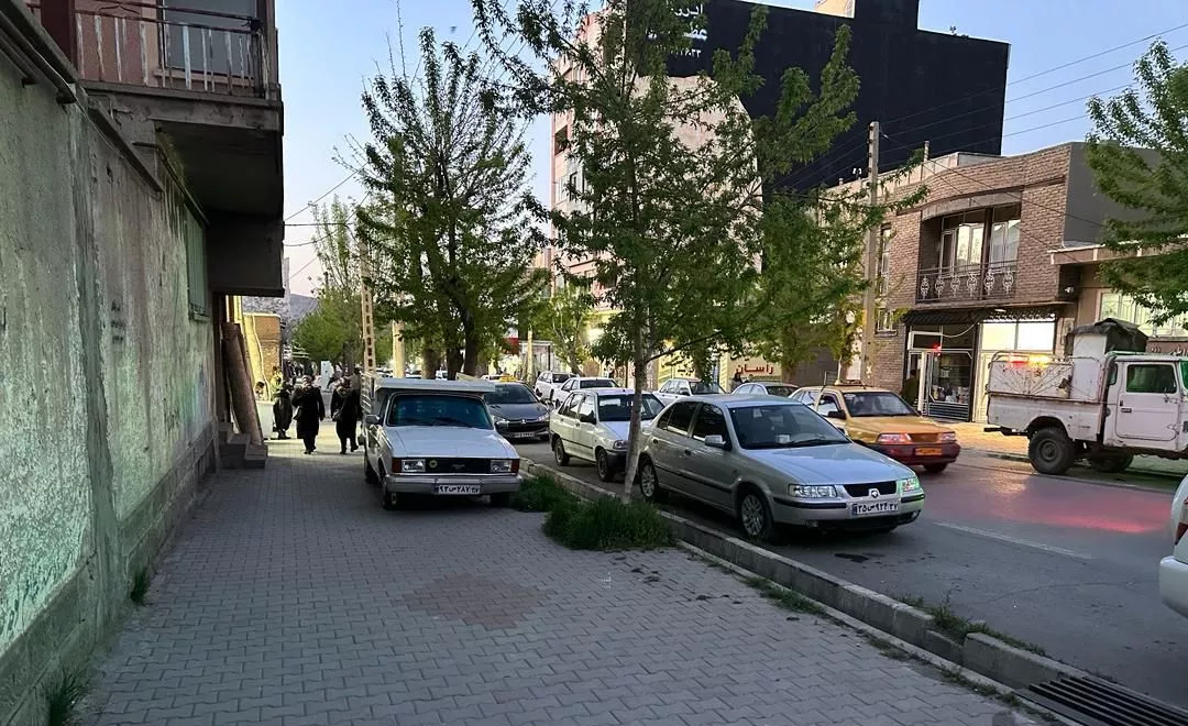 اجاره انبار ۳۰۰ متری بر خیابان جمهوری اسلامی