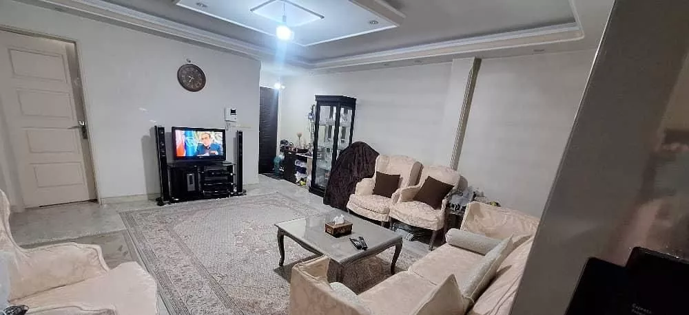 آپارتمان ۵۰ متری خ محمودی