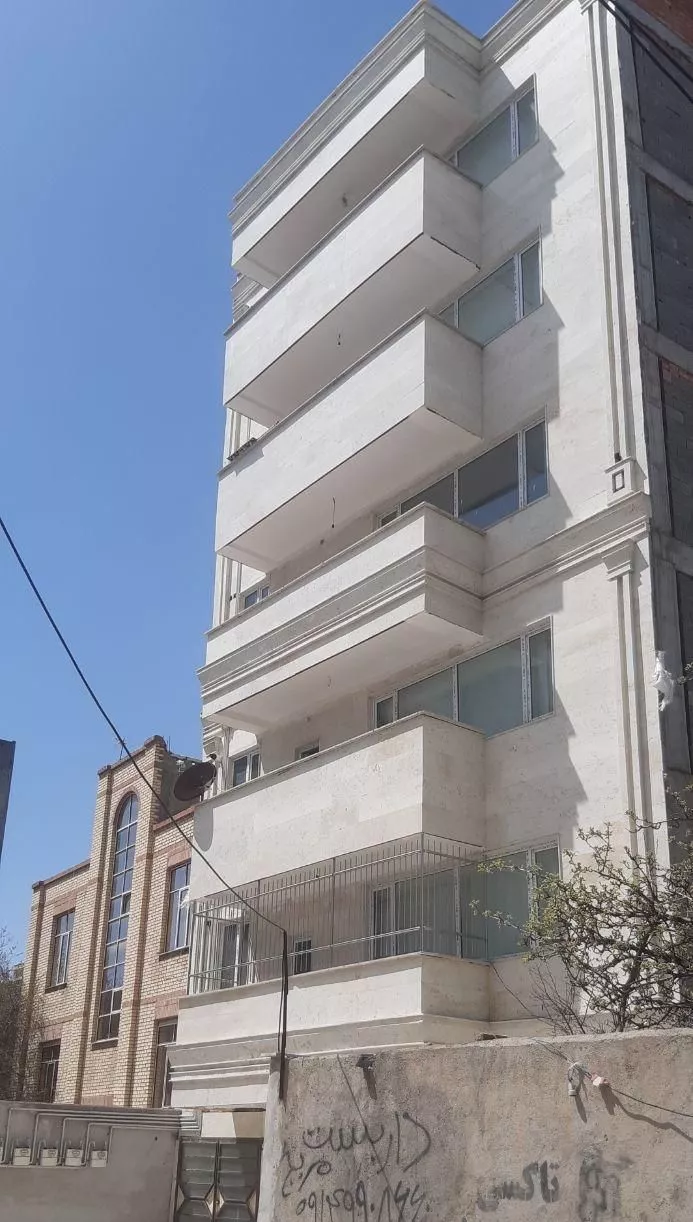 آپارتمان شخصی ساز 125متری چهار راه حسینیه