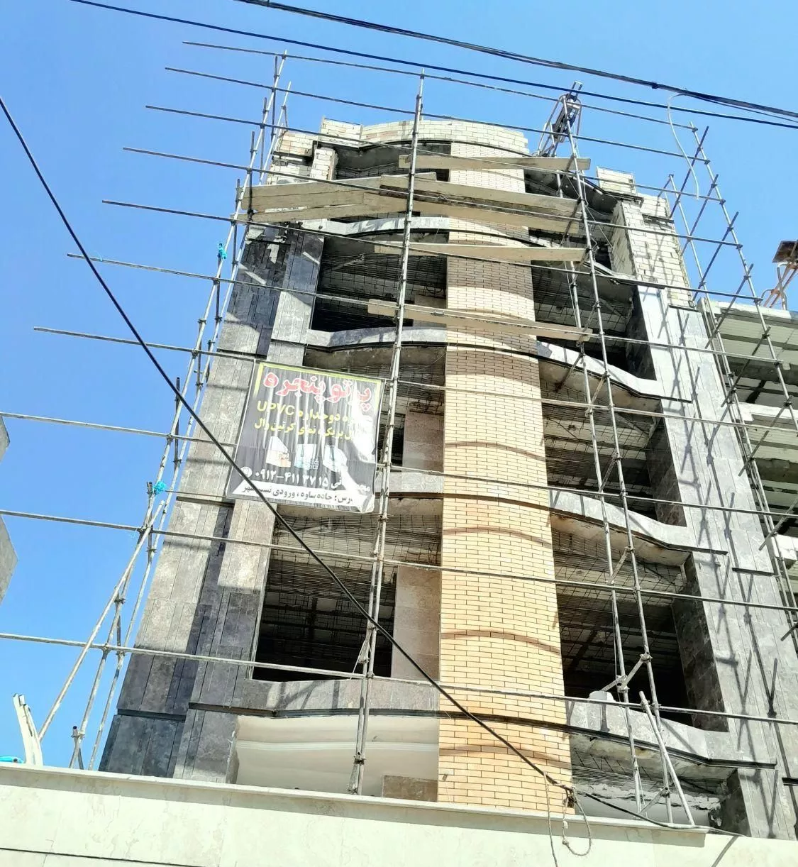 آپارتمان نوساز ۹۵ متری درگلستان