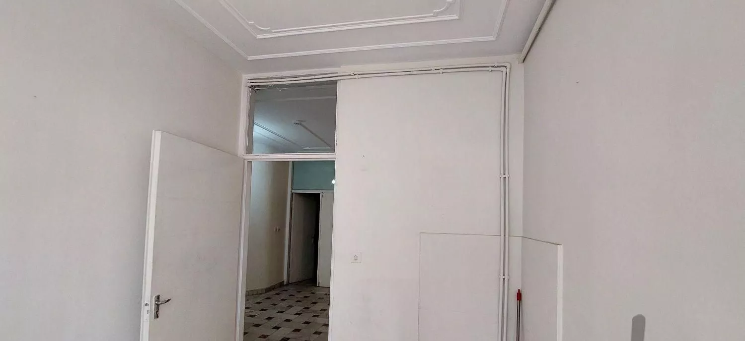 آپارتمان خدماتی ۶۰ متر بر خ امام روبروی مسجد کبود