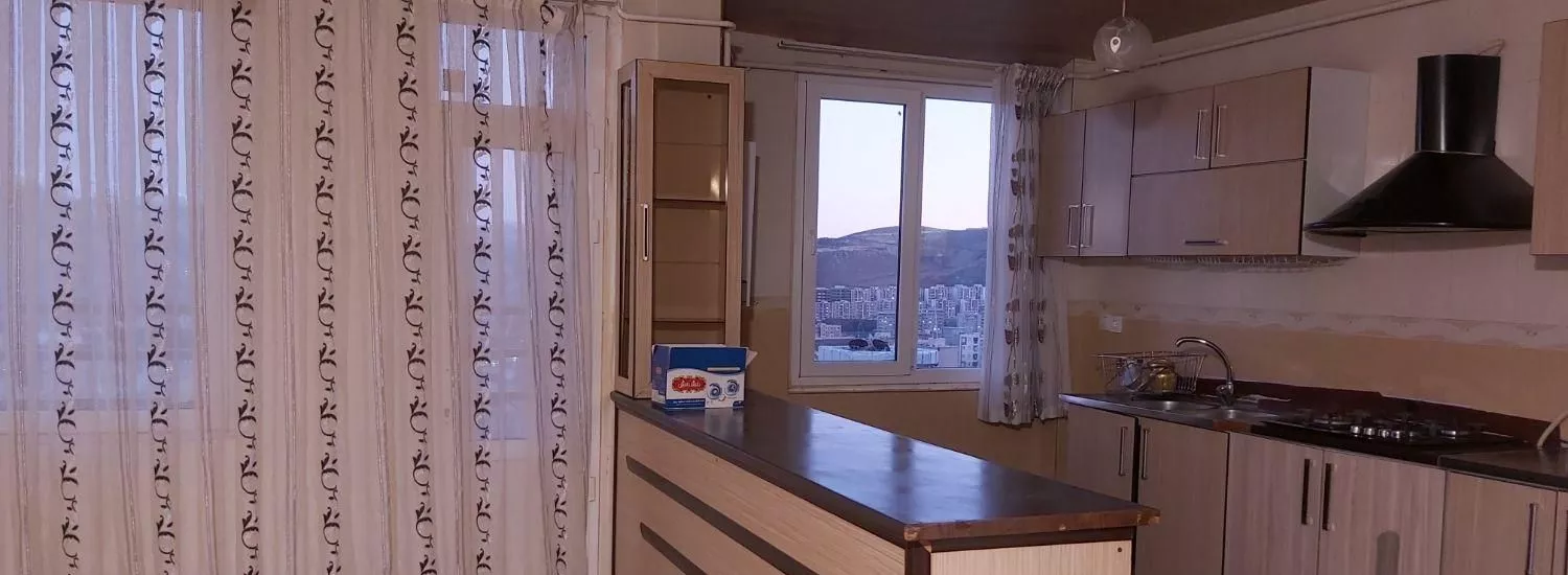 آپارتمان ۹۰ متری ۲ خوابه ویلاشهر با چشم انداز زیبا