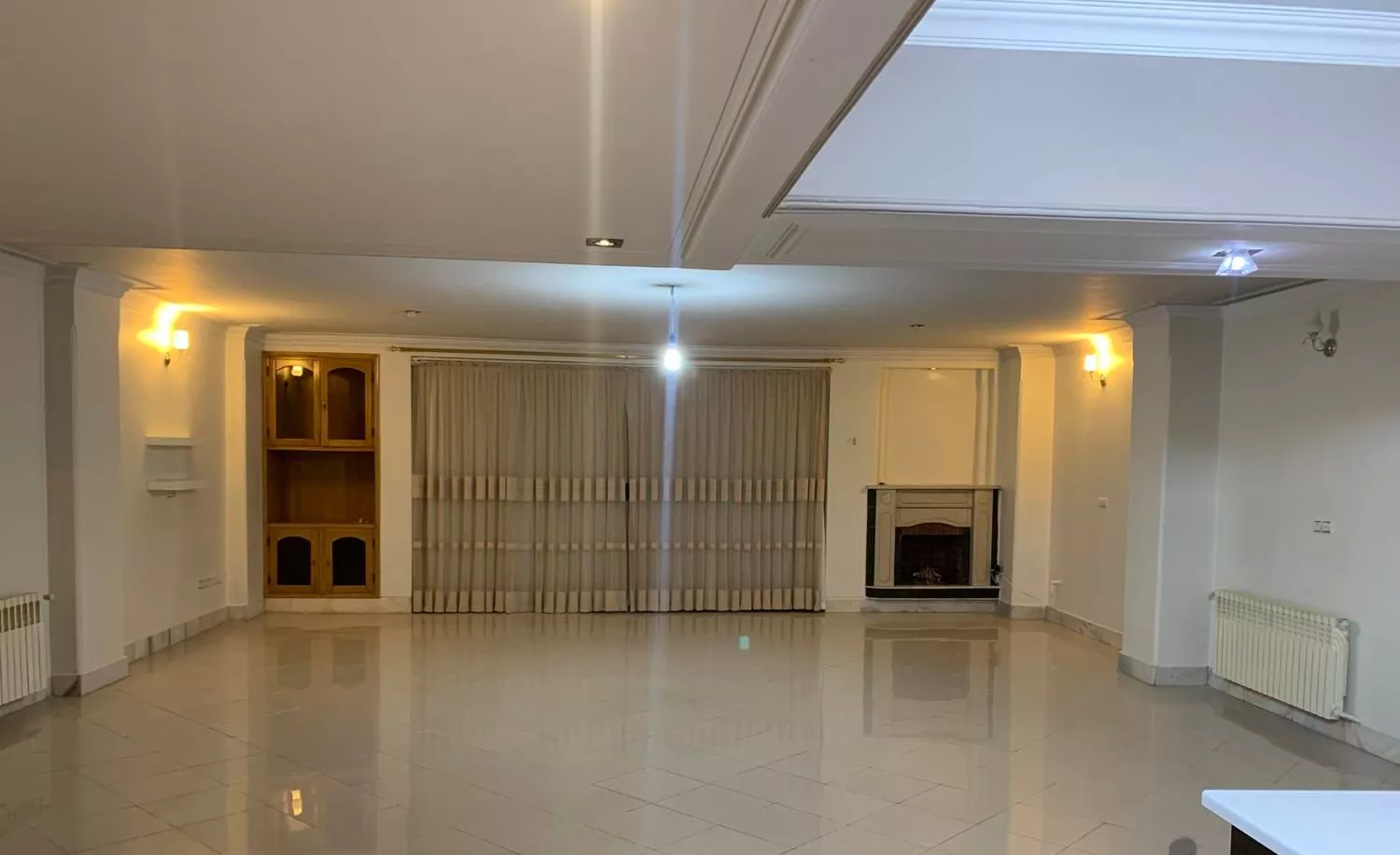 ٣٠٠ متر آپارتمان چهارباغ بالا - شیخ صدوق