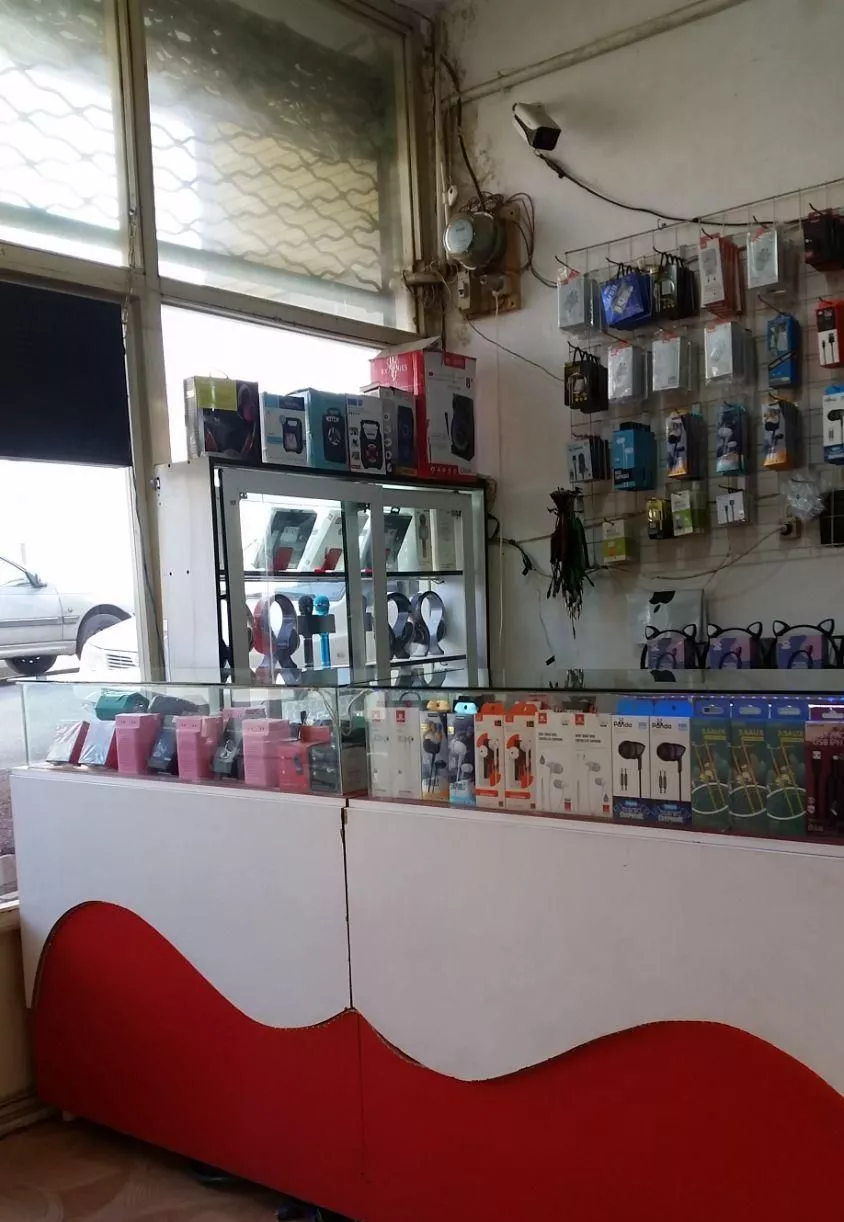 مغازه موبایل فروشی