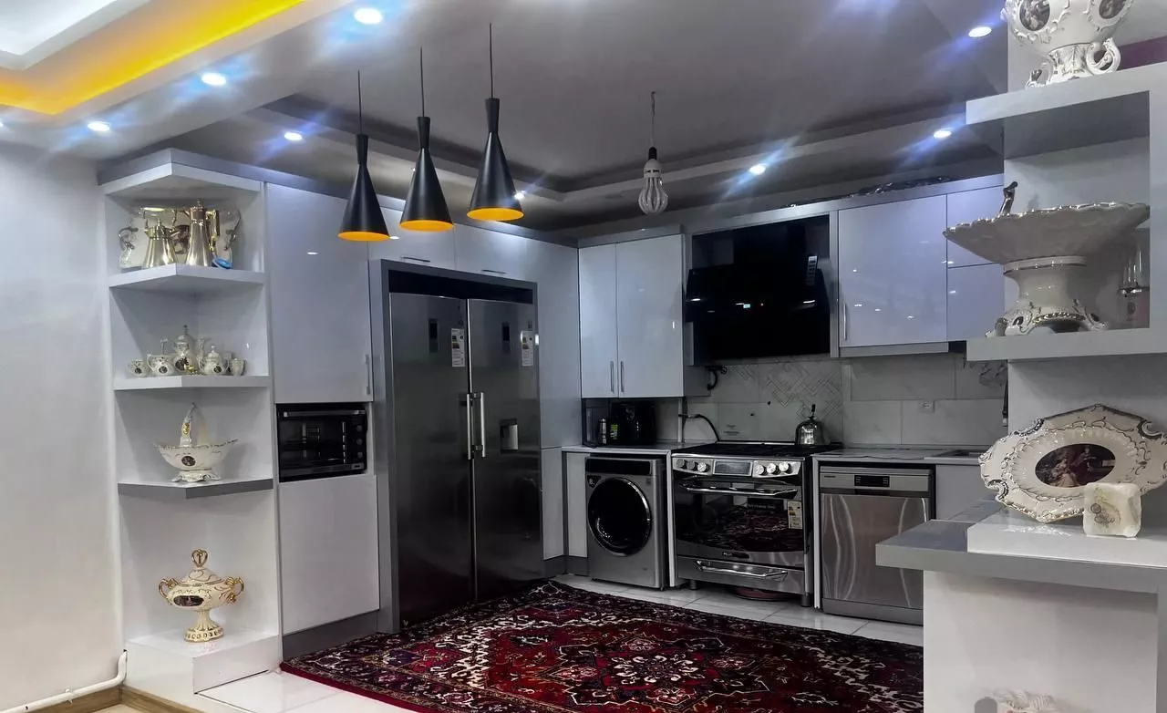 رهن کامل آپارتمان ۱۳۵متردر شهرک باکری  (جلالیه)