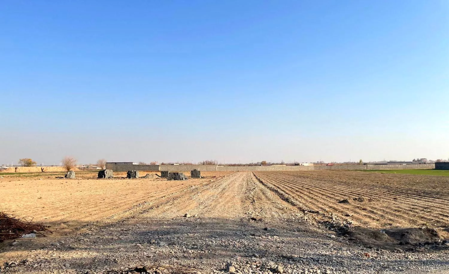 زمین در روستای سعد اباد قطعه های 400متری