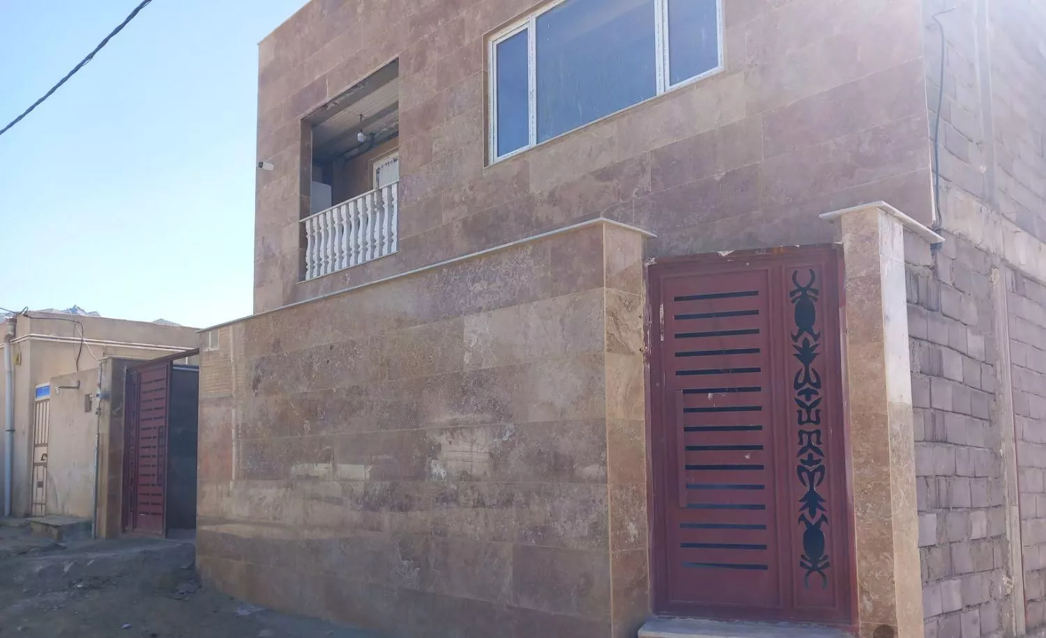 خانه ویلای تازه ساخت کلید نخو ده در قلعه قروه