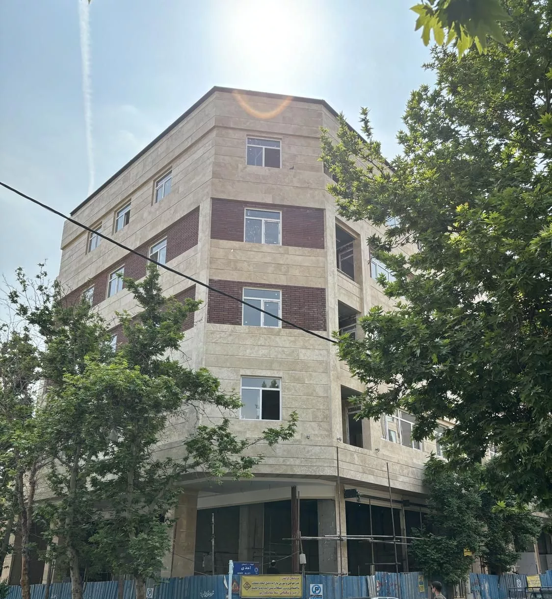 آپارتمان ۱۳۸ متر نوساز مجیدیه شمالی منصوری