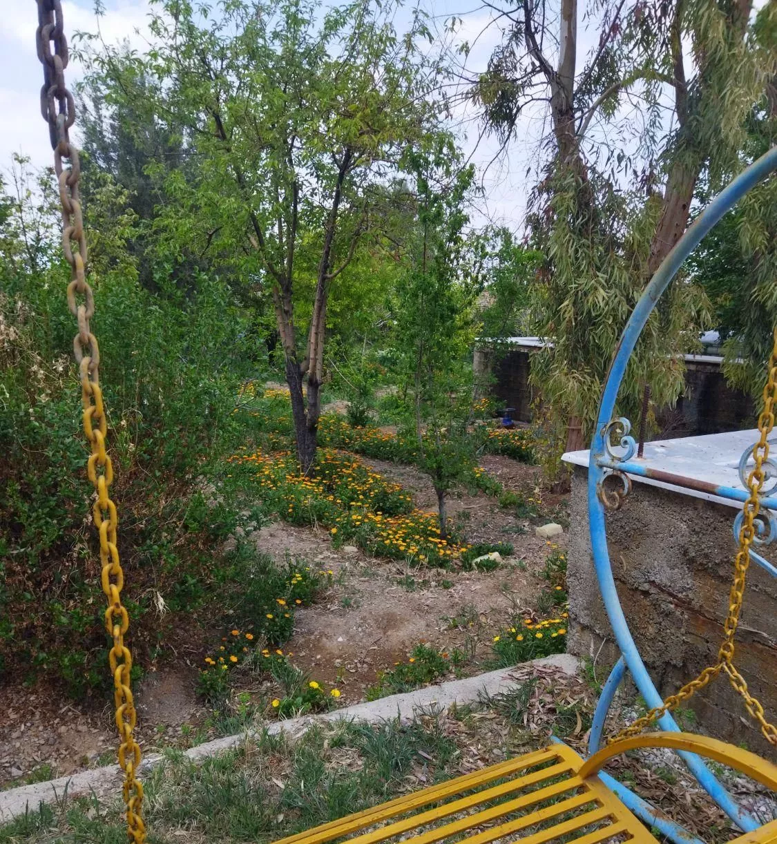 باغ ۱۴۰۰متری روبروی اسدآباد مبارکه