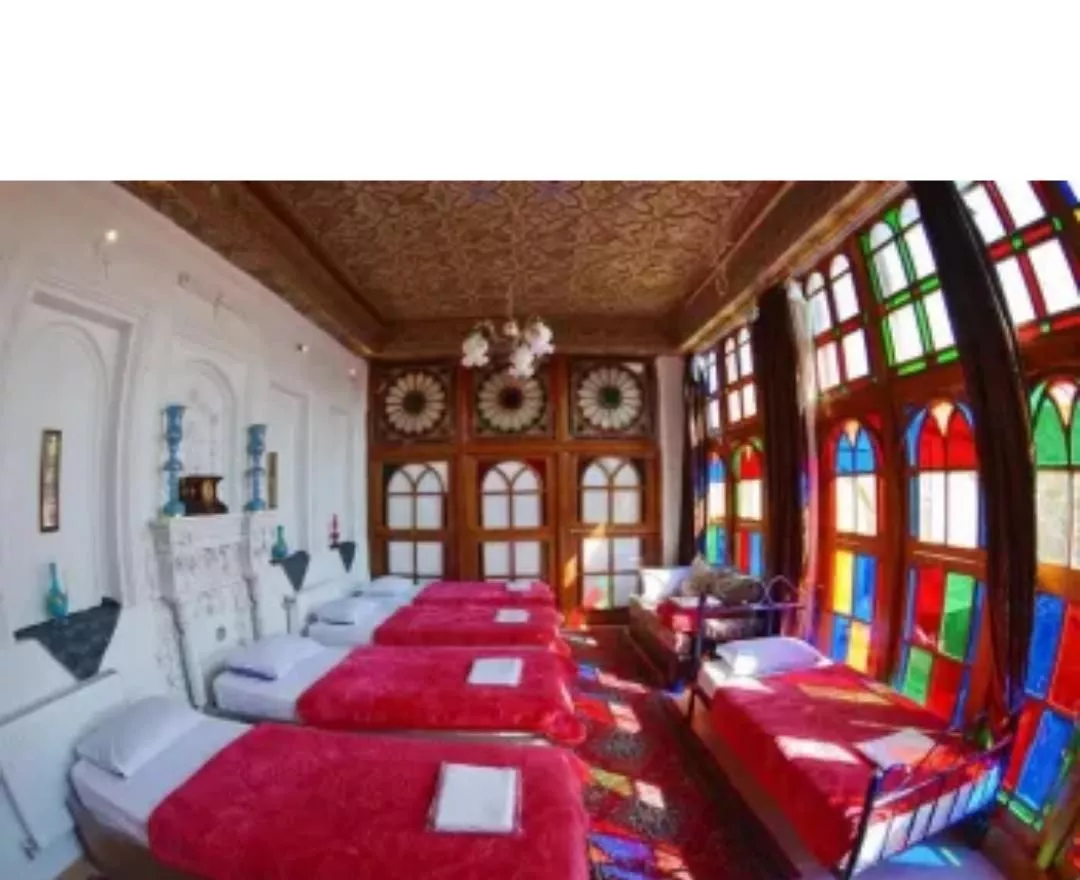 فروش هتل آپارتمان سنتی نوساز ۵۰۰۰متری شیراز