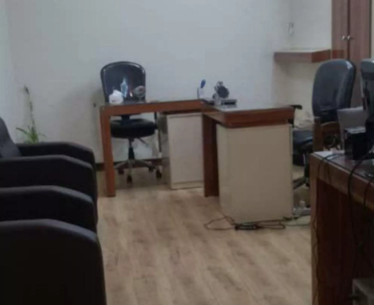 دفتر اداری در دو طبقه احمد آباد