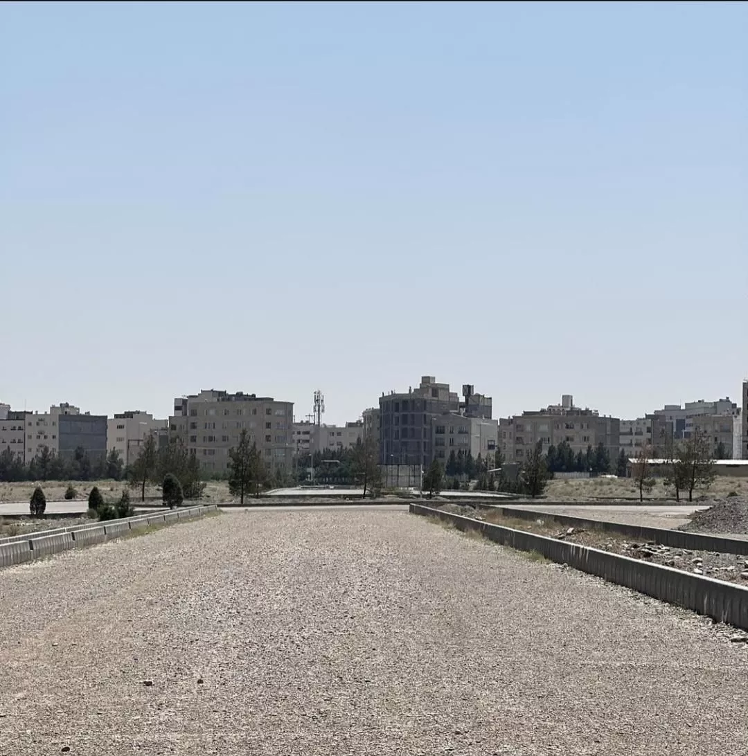 ۲۵۰ متر اراضی قصر هلال روبروی دانشگاه پلاک۲۳۸