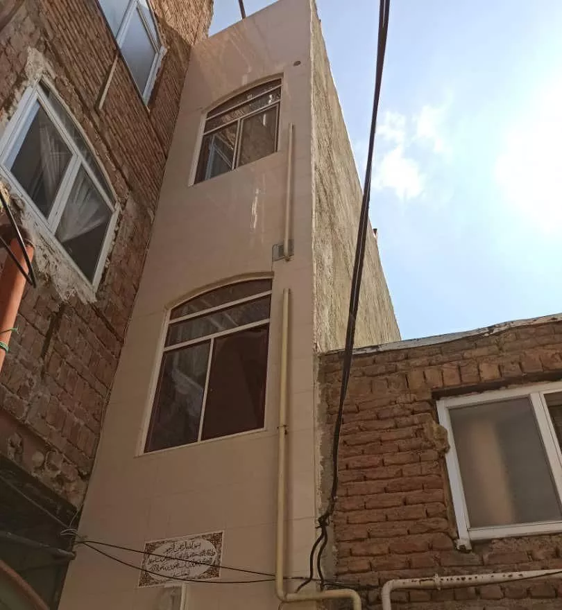 آپارتمان همکف ۸۴ متر میدان امام حسین