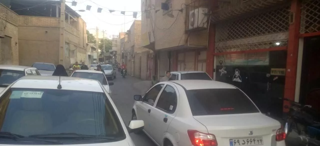 اجاره رهن مغازه در خ امام خمینی جنب مسجد لب خندق
