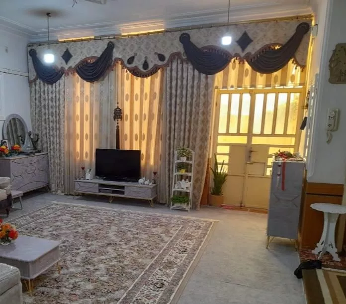 فروش منزل مسکونی در پهله زرین آباد