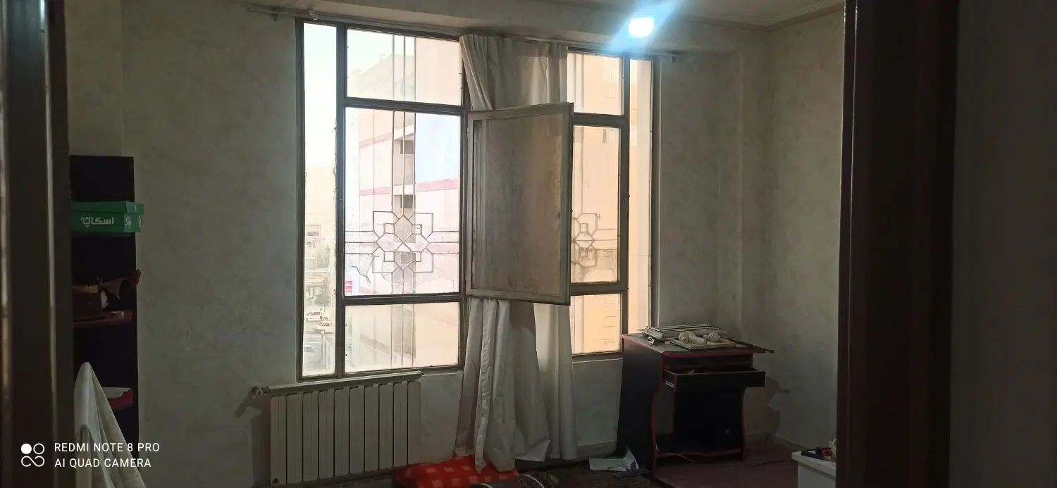 واحد پارسا کرمپور