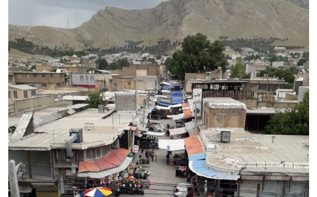 مغازه تجاری خیابان فردوسی راسته بروجردی ها
