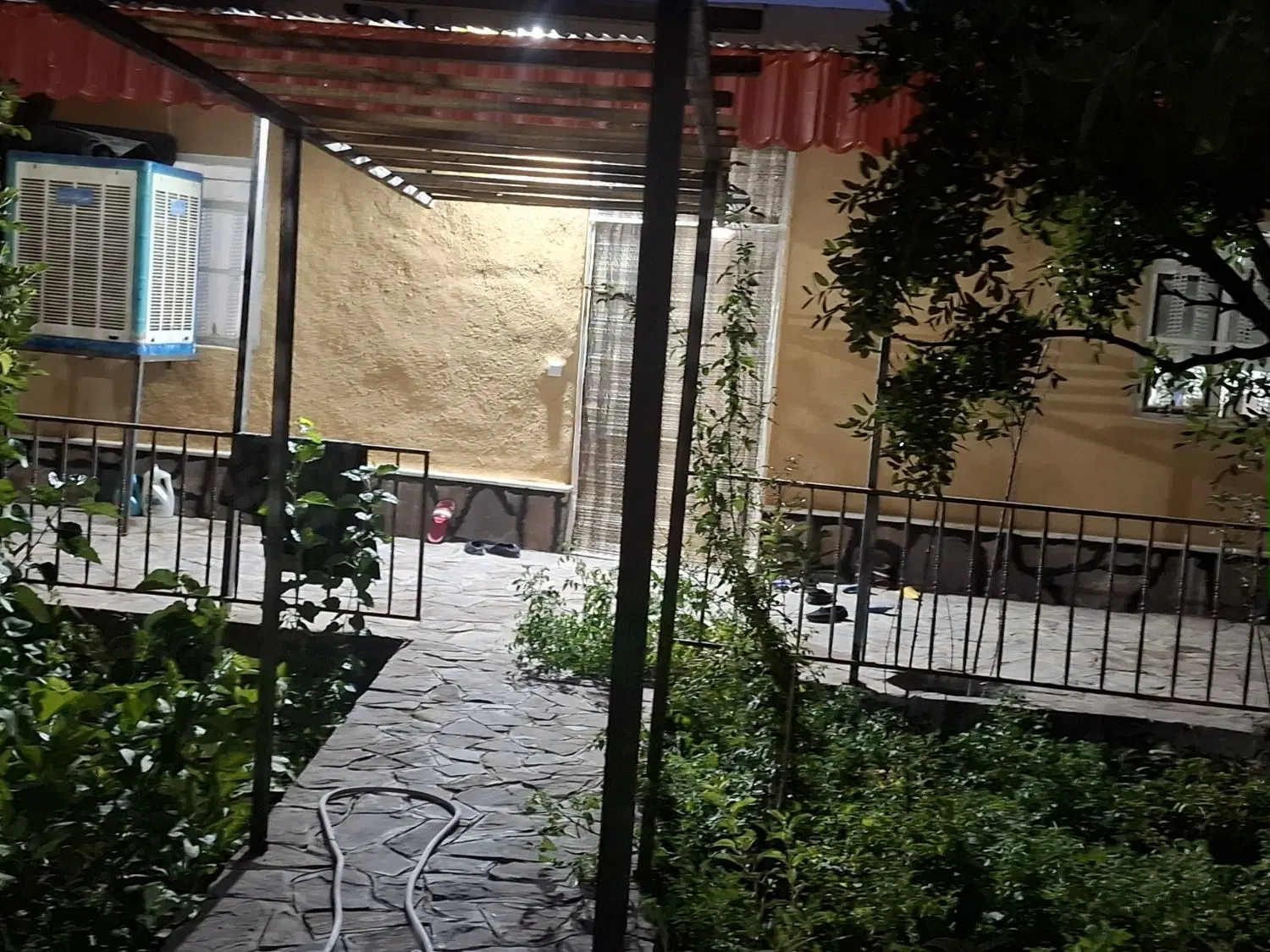 منزل ویلایی باغی در بیجار