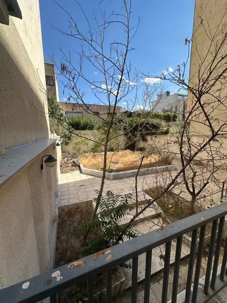 ۲۵۰ متر شمالی جلال فرهنگ