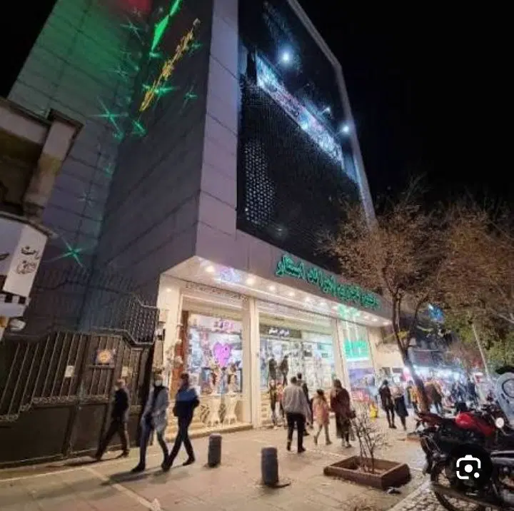 زیباترین آکواریوم هفت حوض 14 متر ویترین