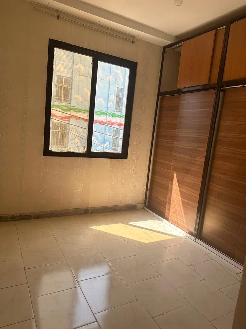آپارتمان ۵۶ متری( گذر ۸ متری )