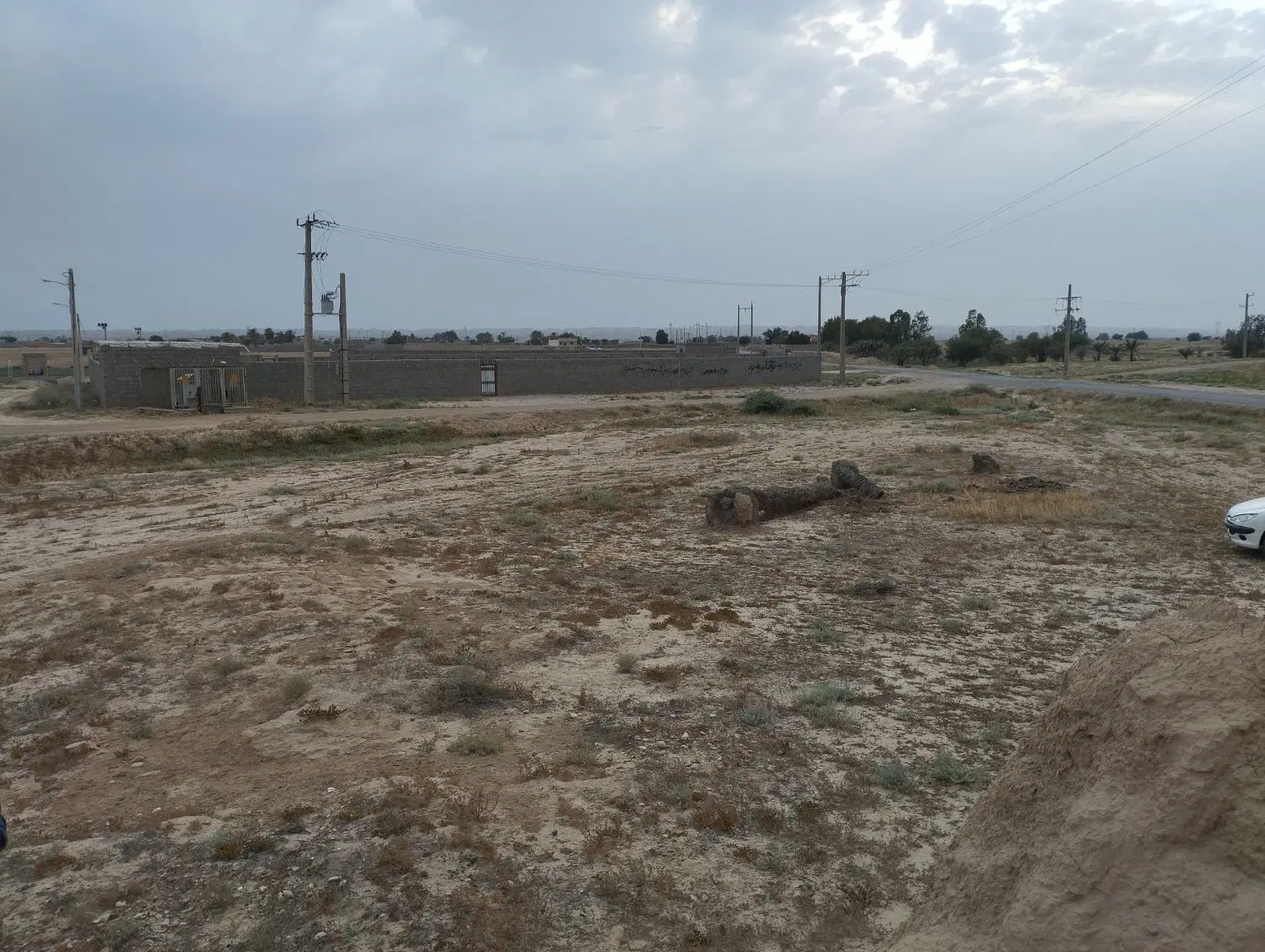 یک قطعه زمین بهمنیاری