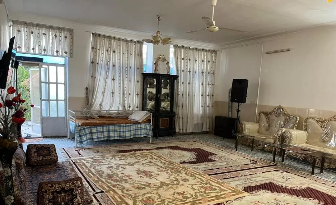خونه باغ تنگ چنار دو طبقه سه نبش