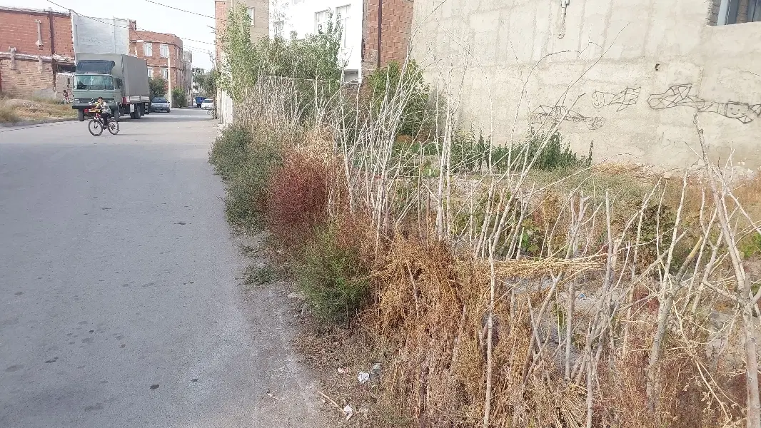 فروش زمین به مساحت ۱۸۵متر  دو بهر در مهرآباد