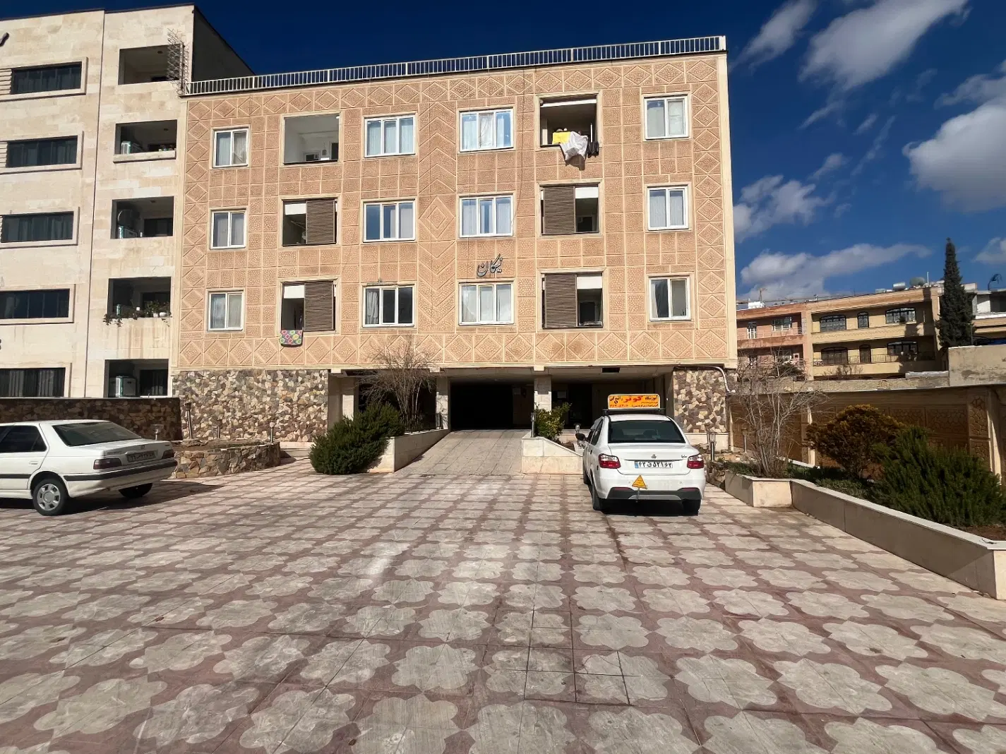 آپارتمان ۱۱۶ متری دوخوابه خیابان فارابی