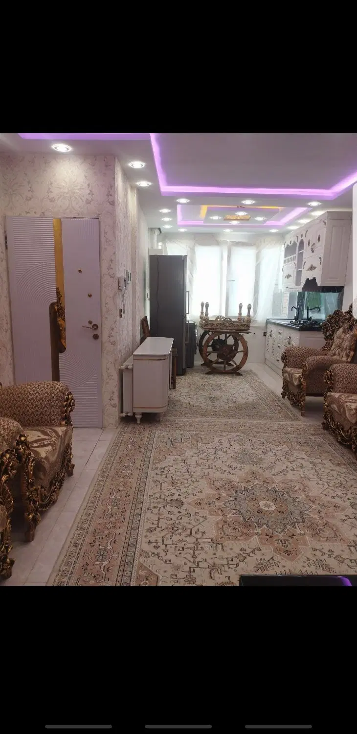 اپارتمان نو سازی شده فول امکانات ۵۰متر