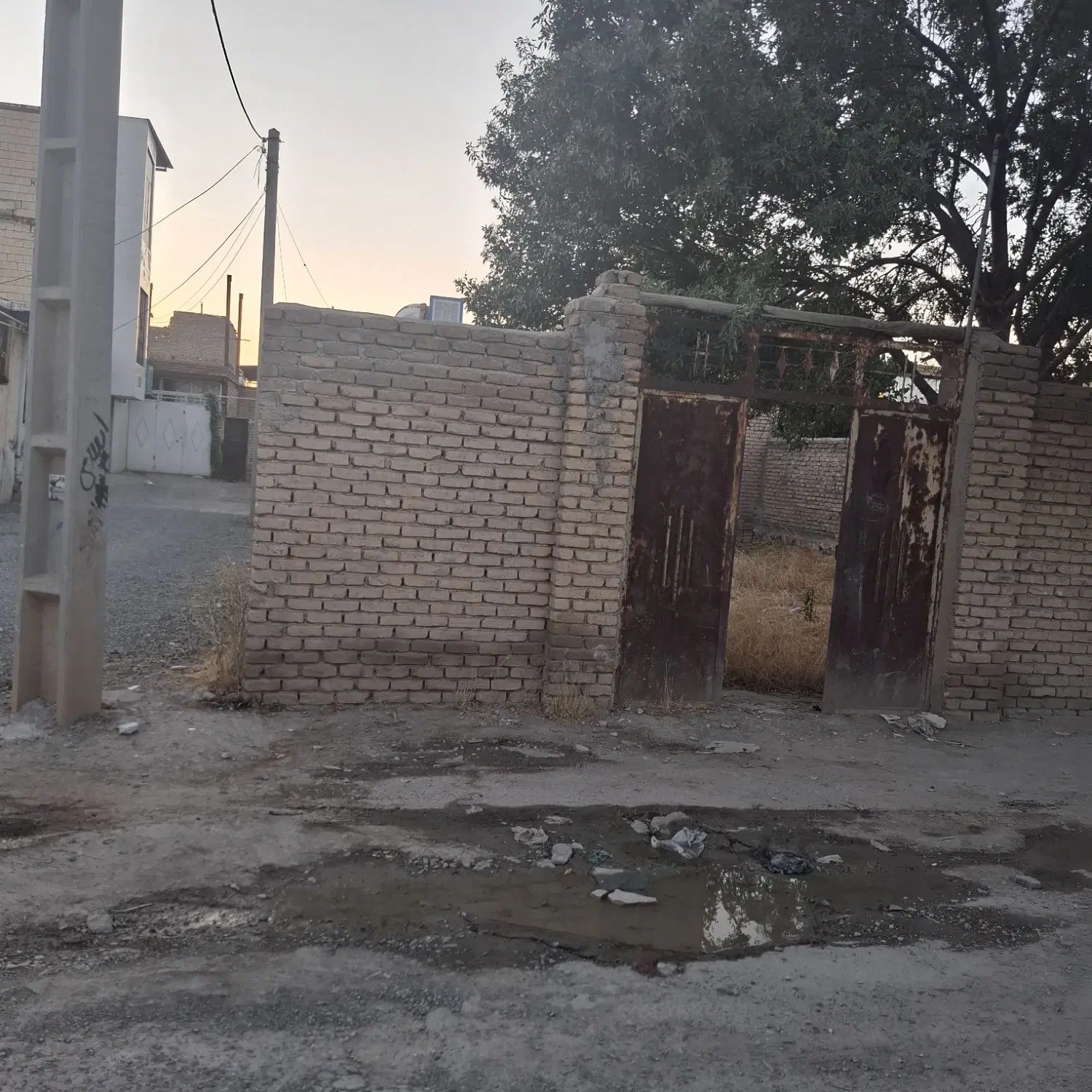 زمین ۱۴۰ متر شهرک ده پهن