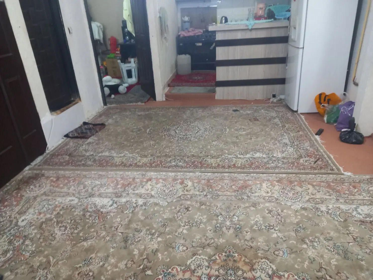 طبقه همکف و طبقه دوم نزدیک مترو
