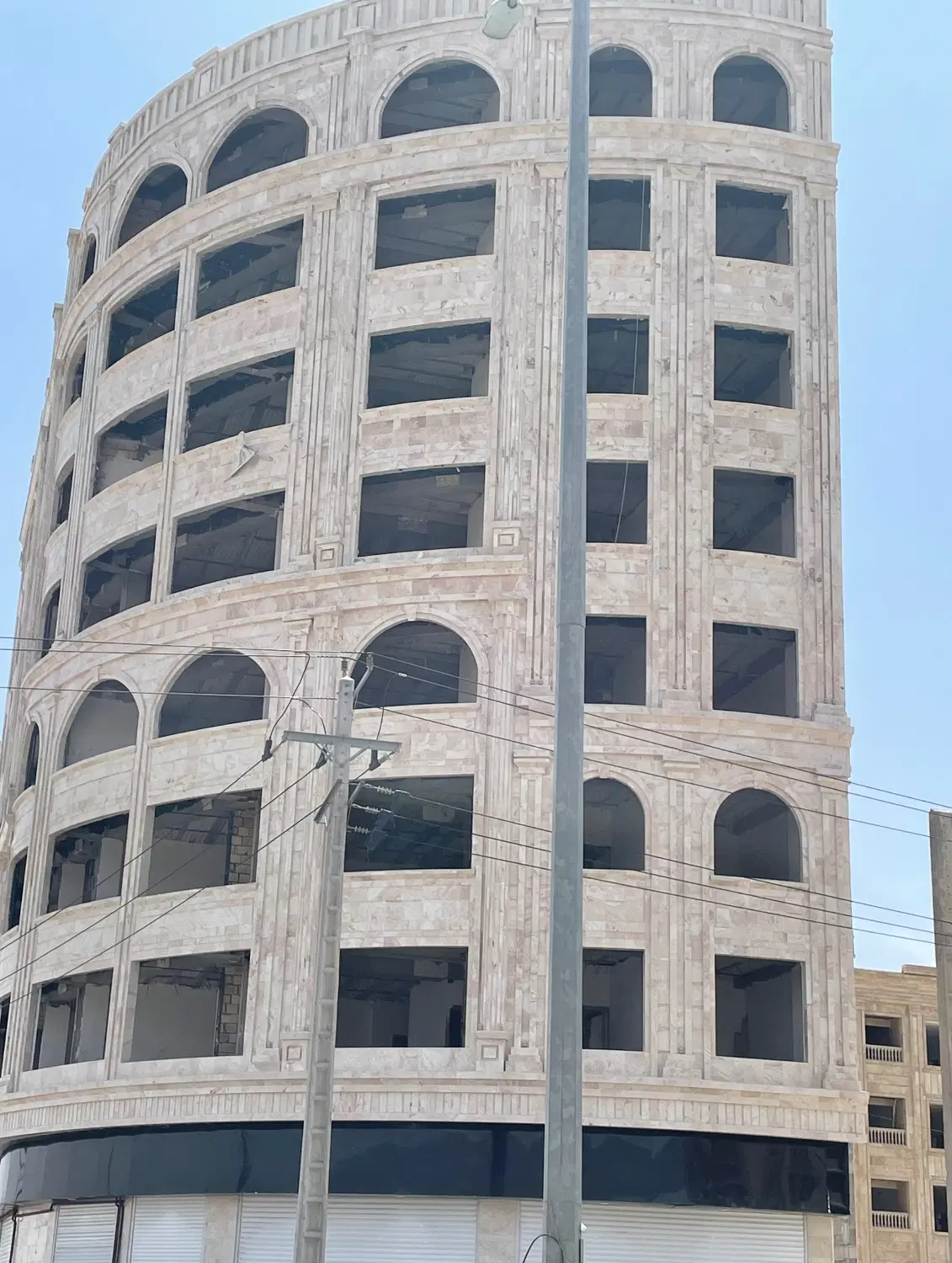 آپارتمان ۲۰۰ متری فروشی بلوار پژوهش